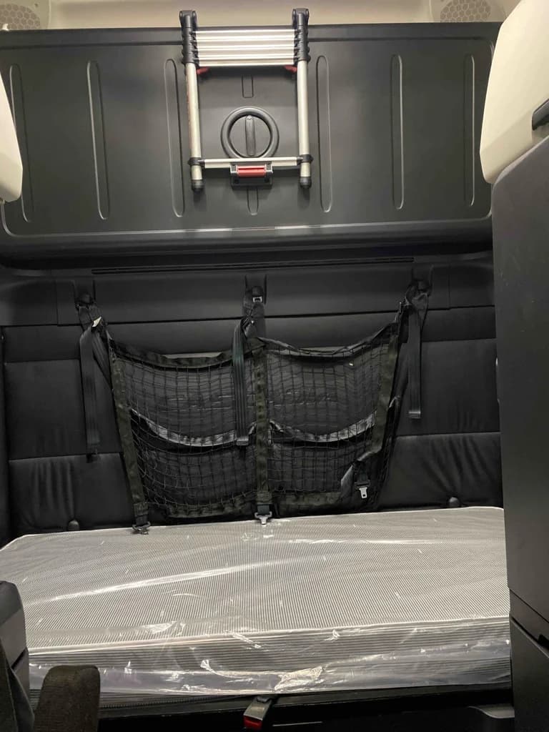 2024 Freightliner Cascadia in Sioux Falls, SD — photo 9