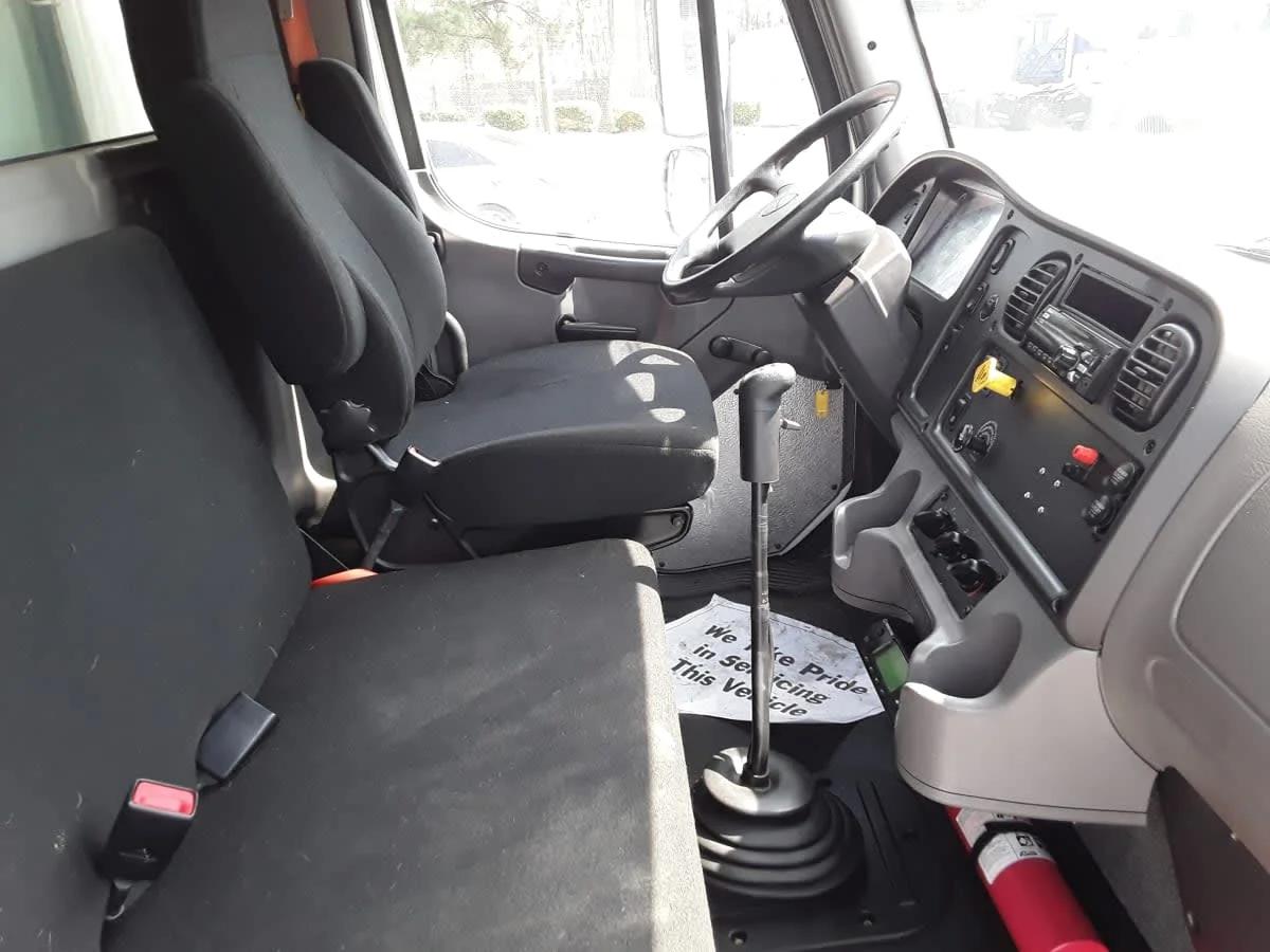 2020 Freightliner M2 106 in Charlotte, NC — photo 12