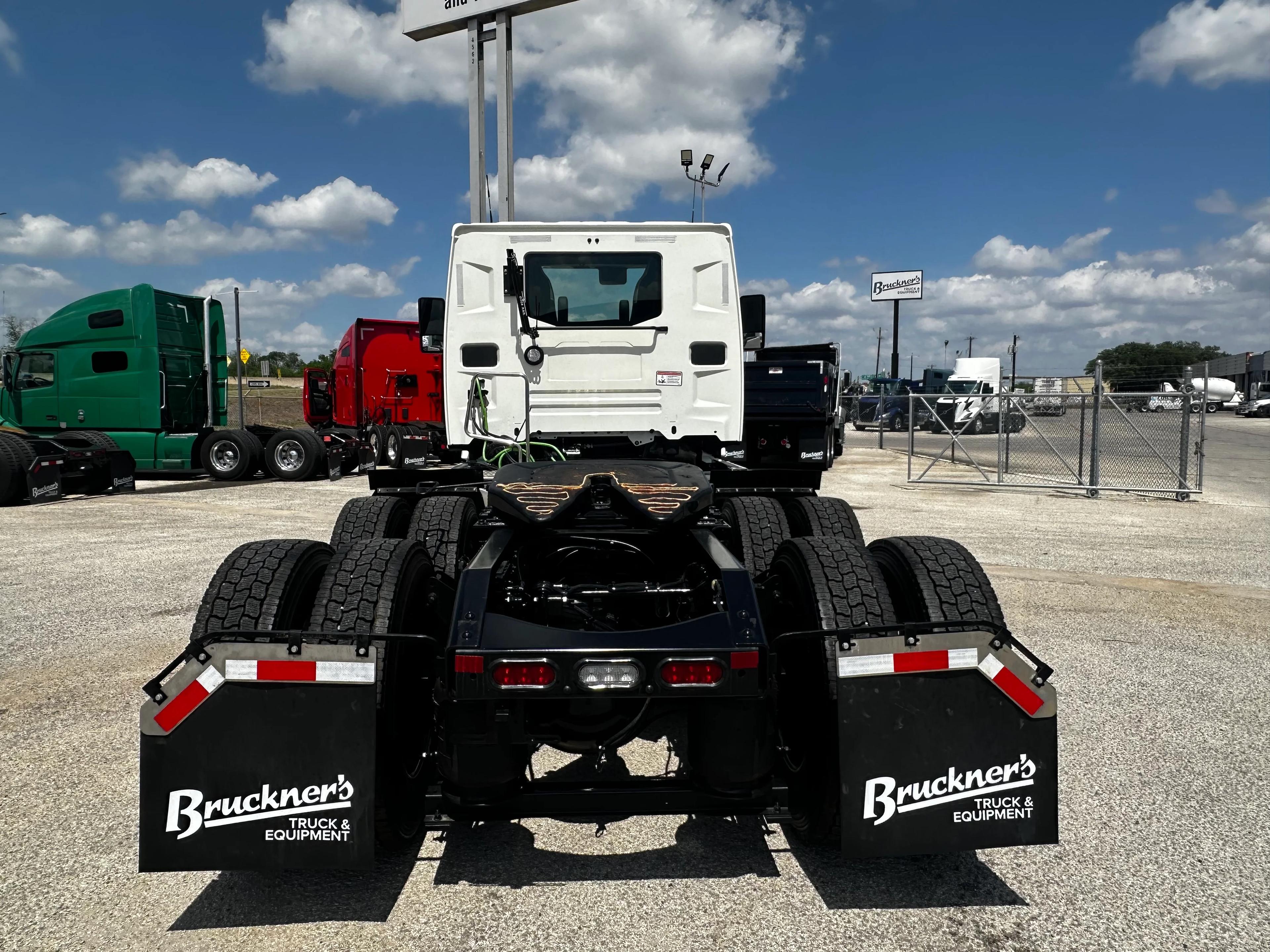2027 Mack Anthem in San Antonio, TX — photo 4