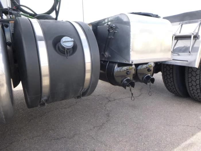 2020 Peterbilt 579 in Denver, CO — photo 20