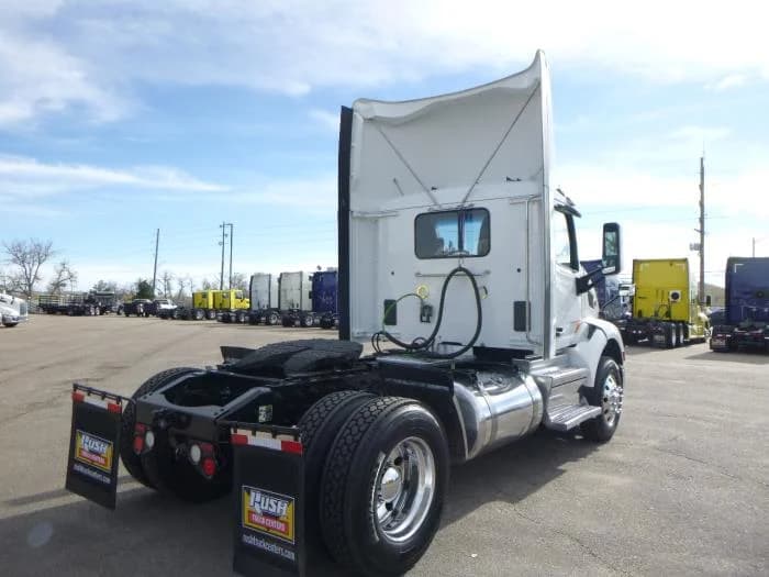 2020 Peterbilt 579 in Denver, CO — photo 6