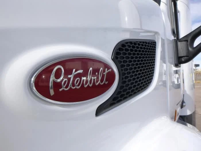 2020 Peterbilt 579 in Denver, CO — photo 11