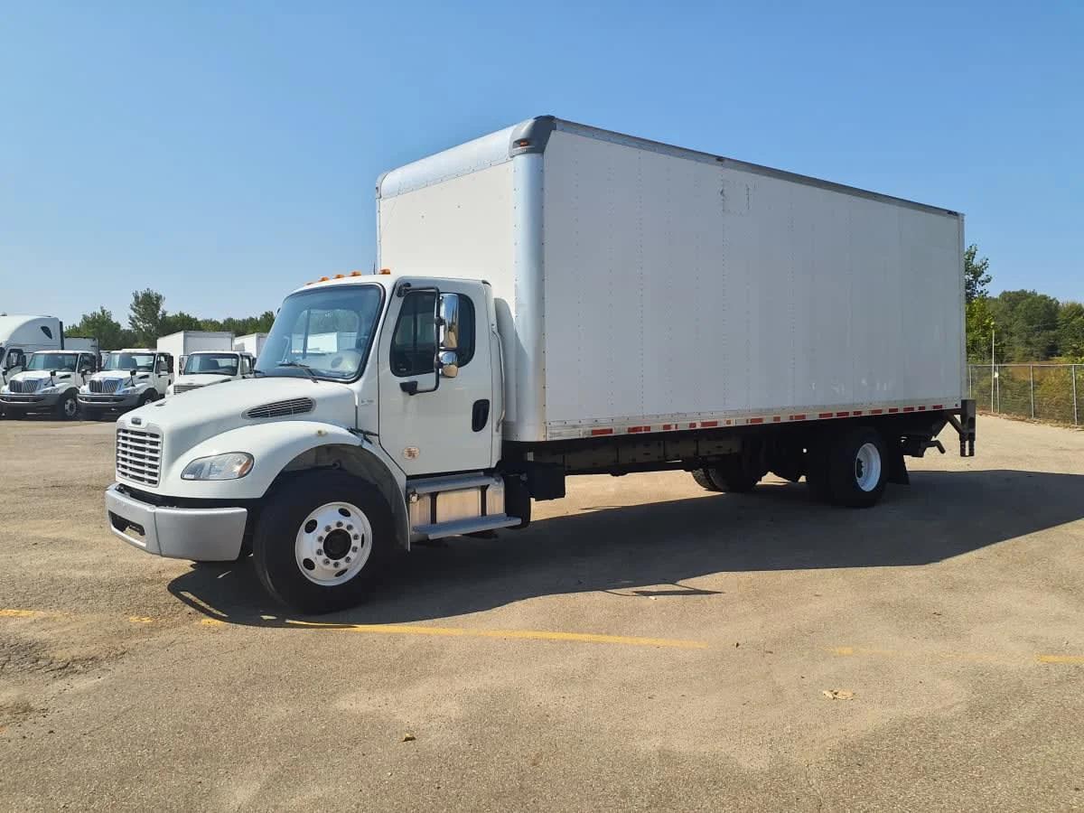 2018 Freightliner M2 106