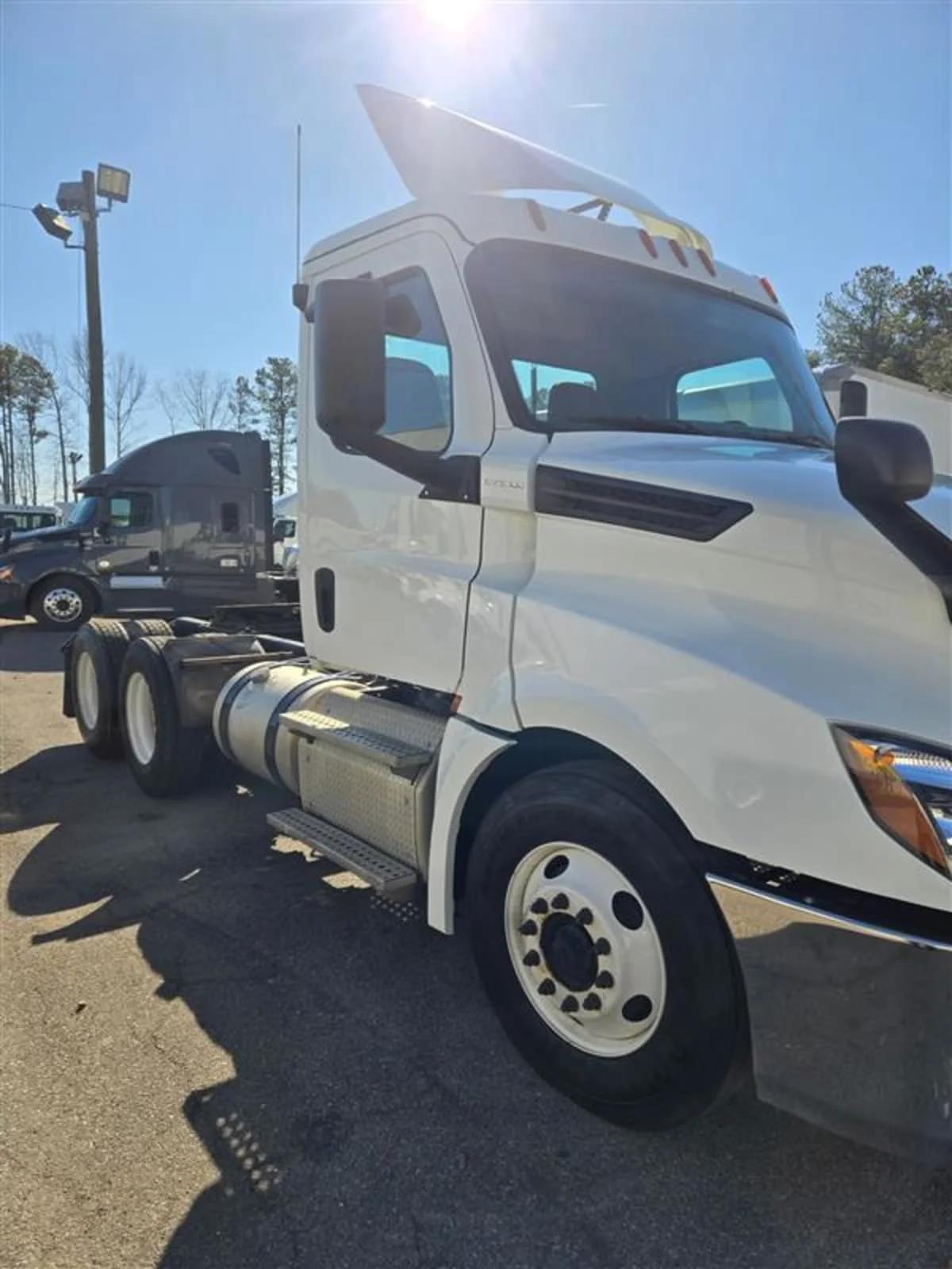 2019 Freightliner Cascadia in Ashland, VA — photo 3