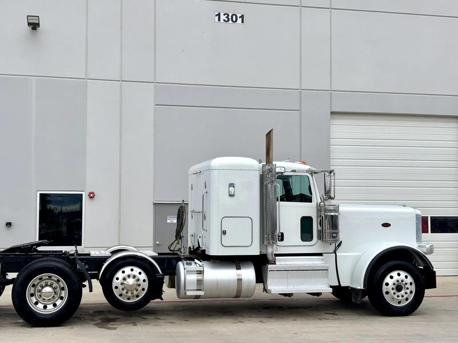 2020 Peterbilt 389 in Hutchins, TX — photo 7