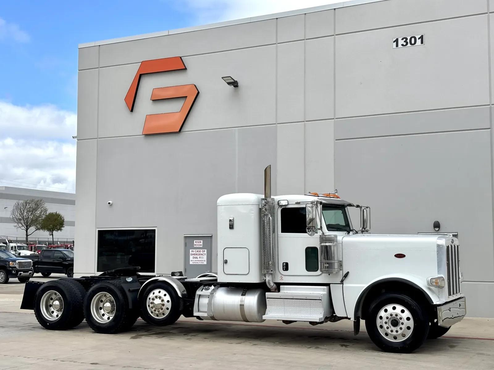 2020 Peterbilt 389