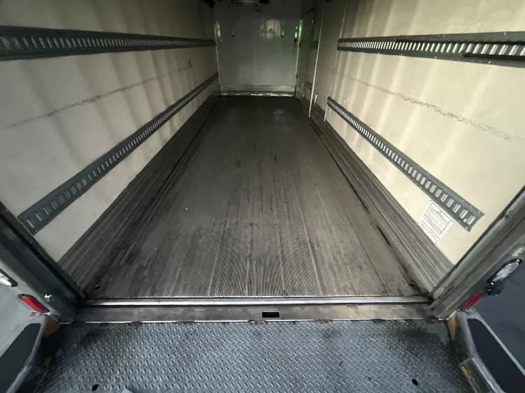2018 Hino 338 in West Sacramento, CA — photo 10