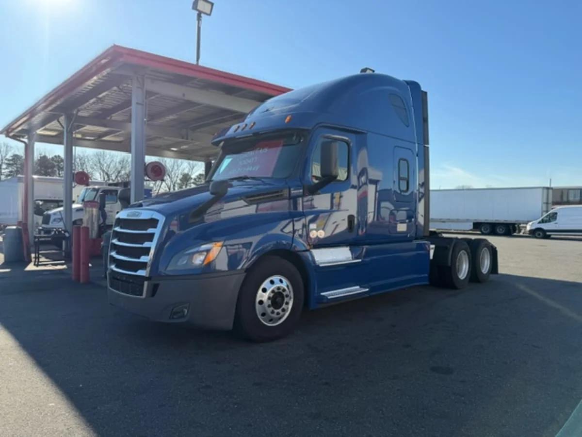2020 Freightliner Cascadia