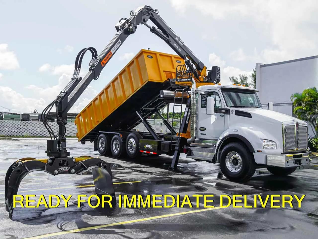 2025 Kenworth T880