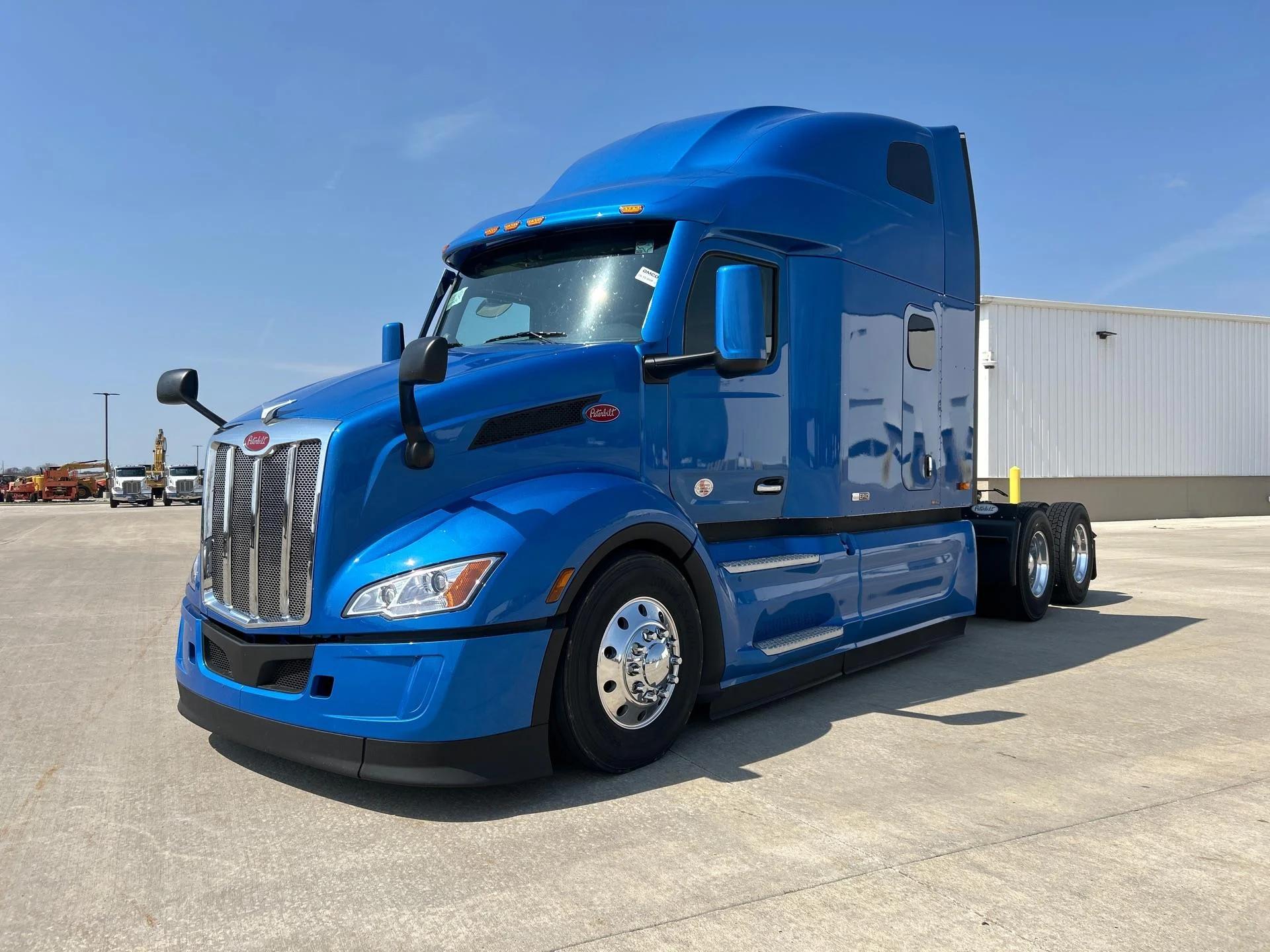 2027 Peterbilt 579 in Perrysburg, OH