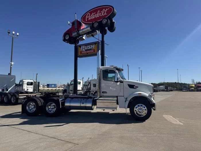 2026 Peterbilt 567 in Houston, TX — photo 10