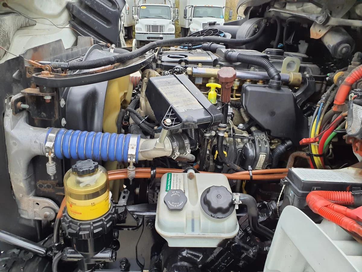 2019 Freightliner M2 106 in Indianapolis, IN — photo 9