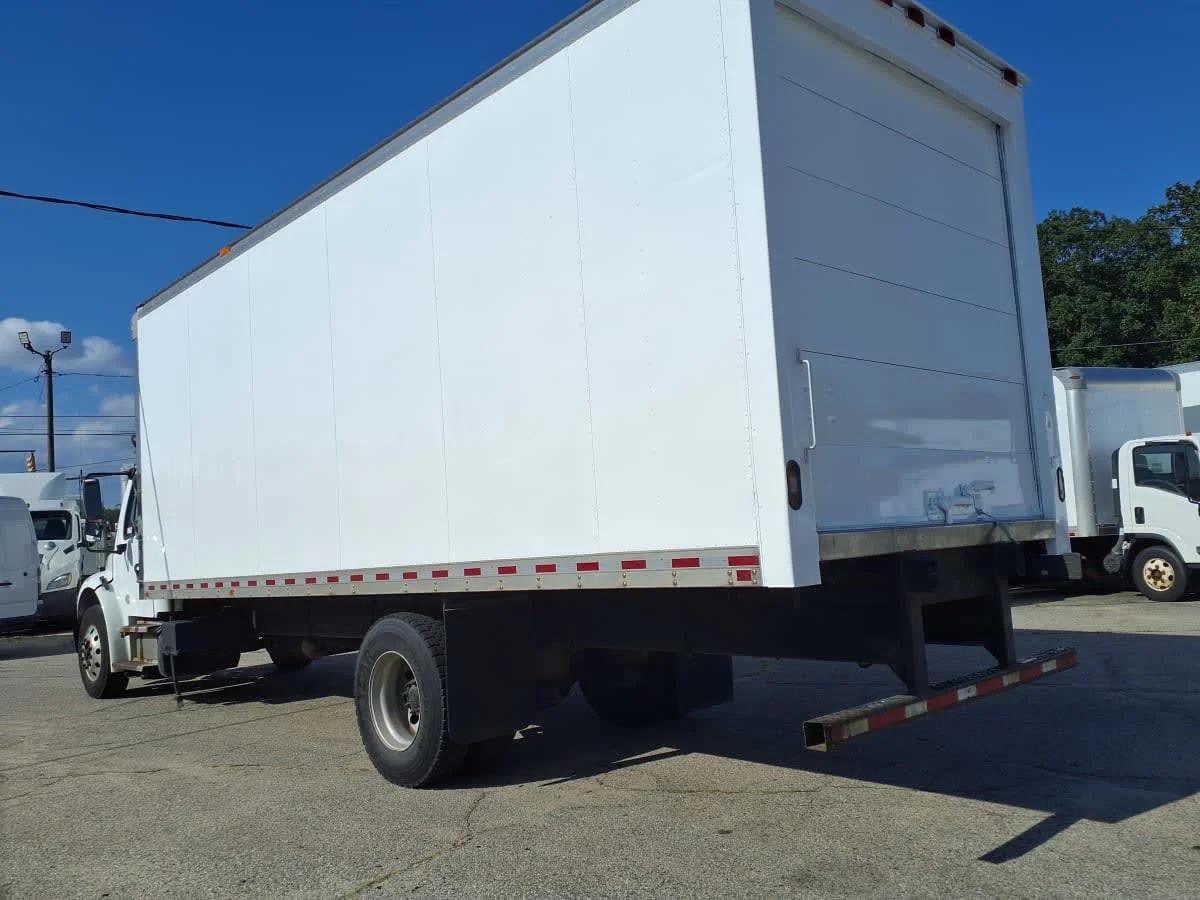 2019 Freightliner M2 106 in Warwick, RI — photo 6