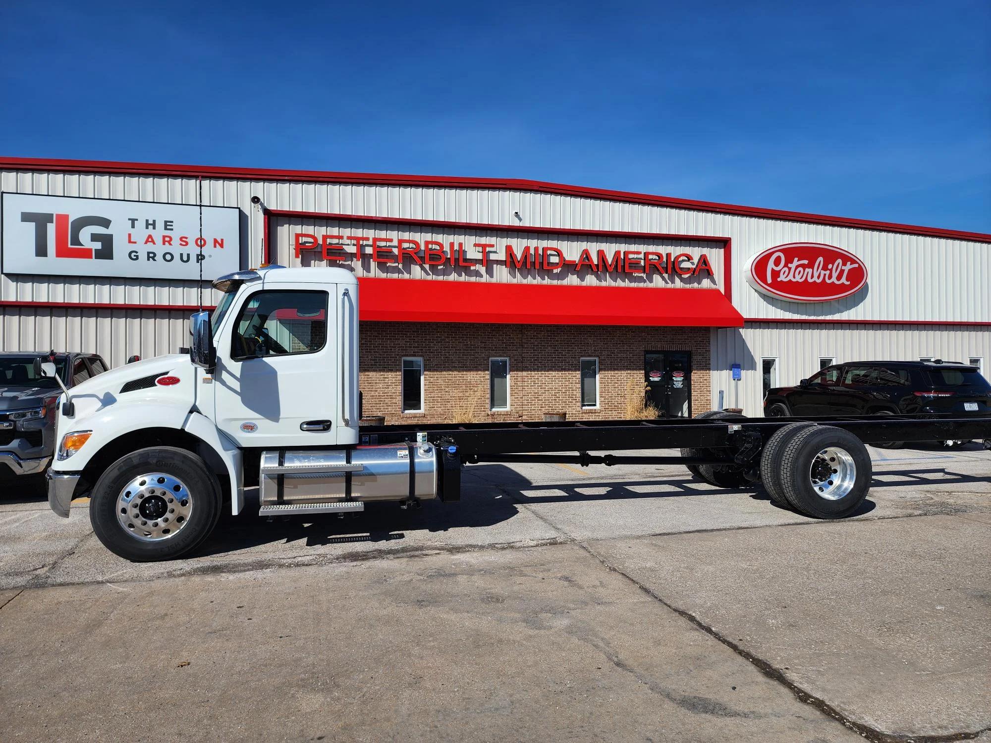 2025 Peterbilt 536 in O'Fallon, MO