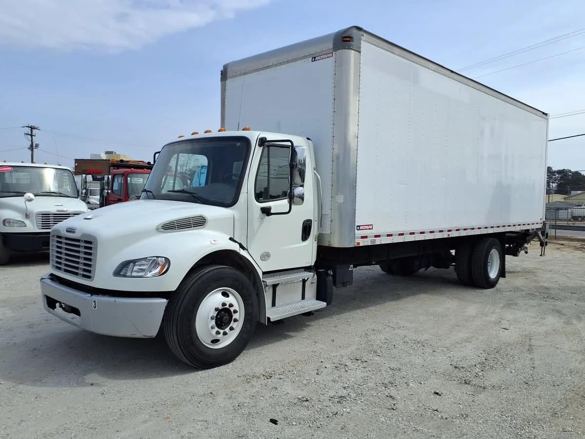 2019 Freightliner M2 106