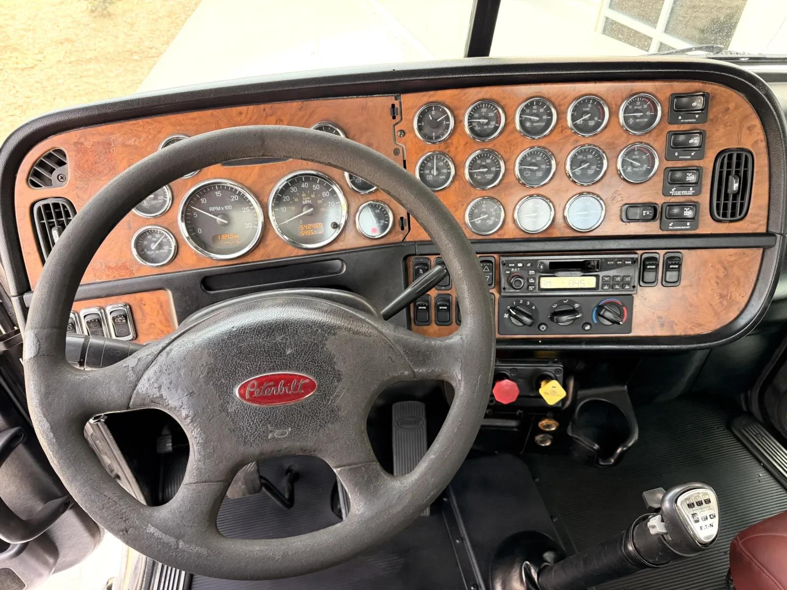 2006 Peterbilt 379 in Greer, SC — photo 16