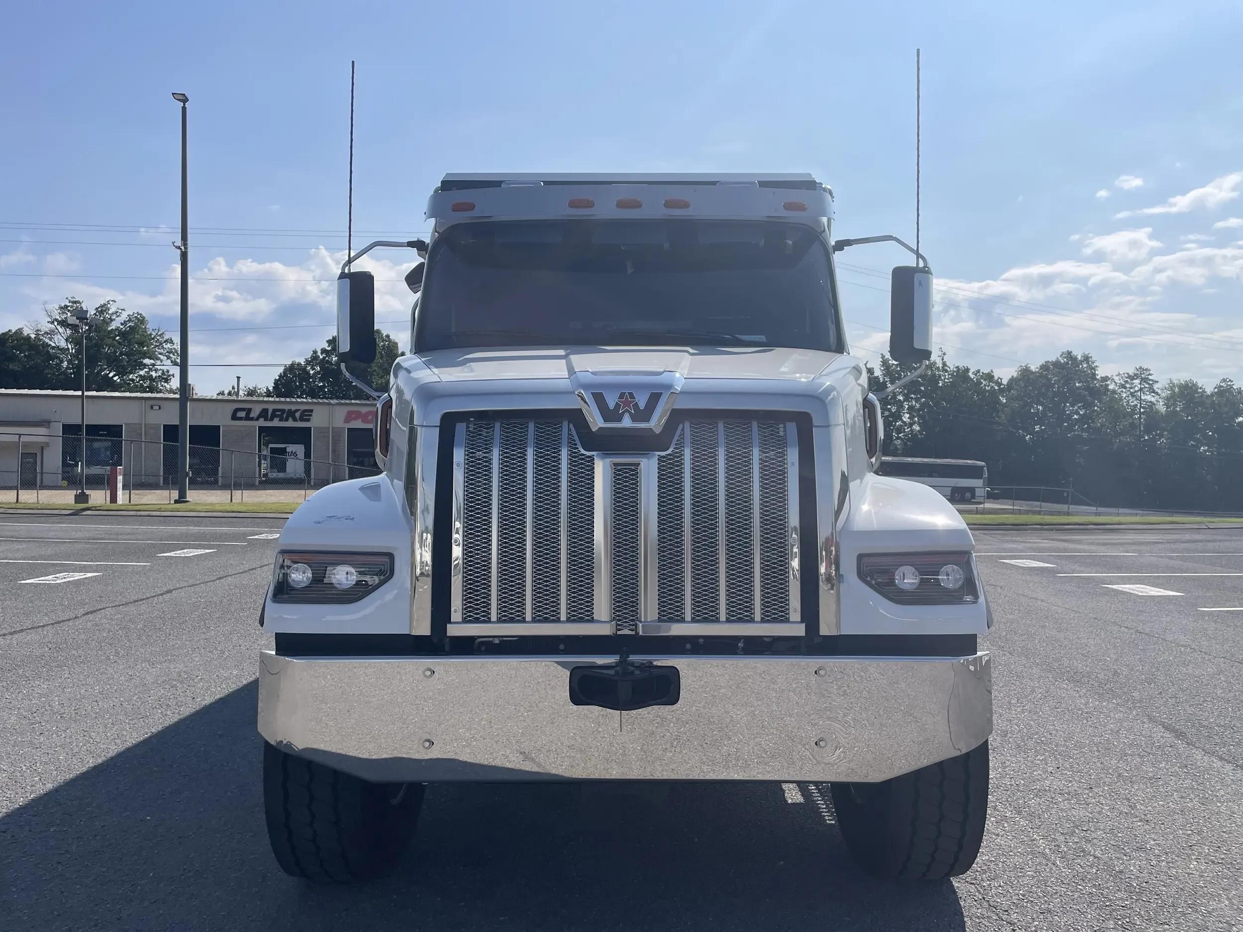 2026 Western Star 47X in Chattanooga, TN — photo 2