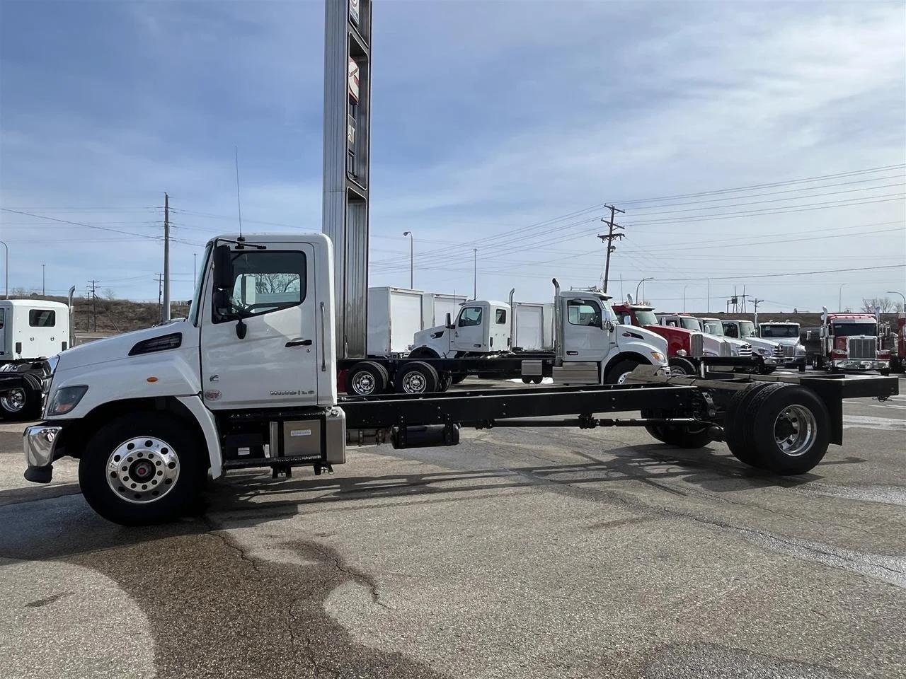 2026 Hino L6 in South St. Paul, MN — photo 2