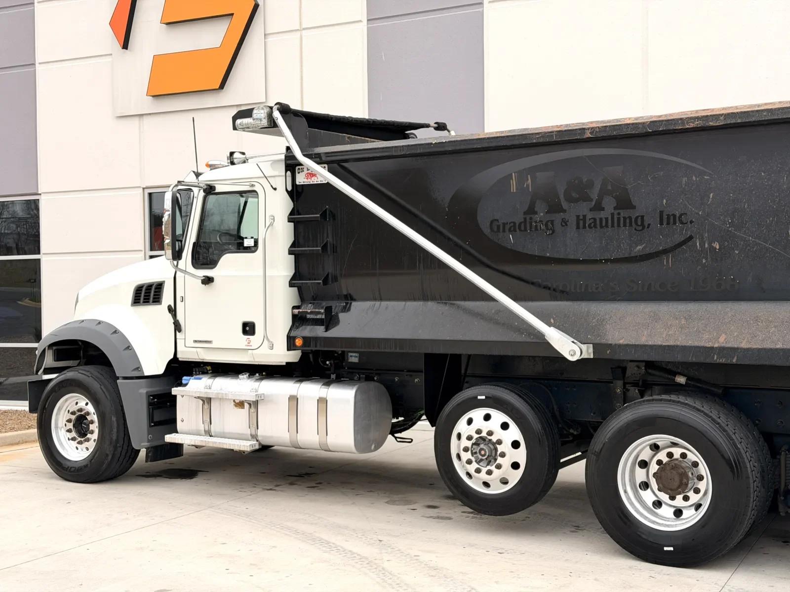 2021 Mack Granite in Greer, SC — photo 9
