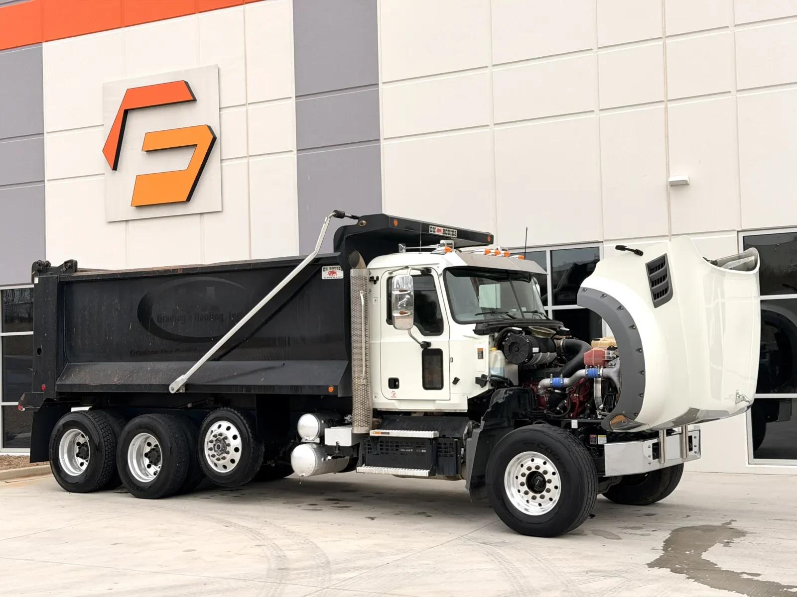 2021 Mack Granite in Greer, SC — photo 10