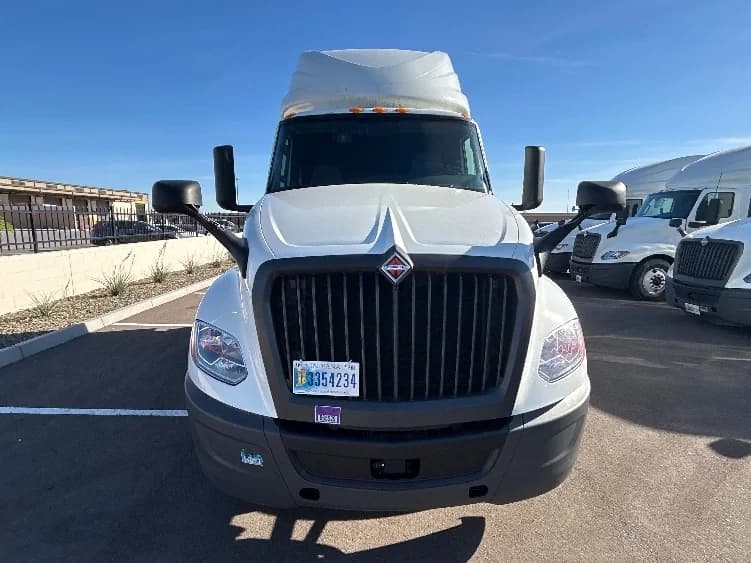2023 International LT in Phoenix, AZ — photo 2