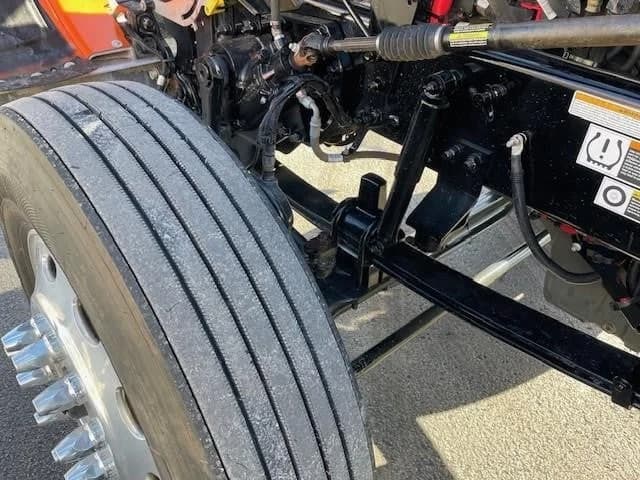 2023 Peterbilt 389 in Lima, OH — photo 8