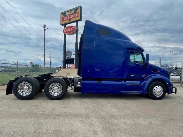 2022 Peterbilt 579 in Tulsa, OK — photo 7