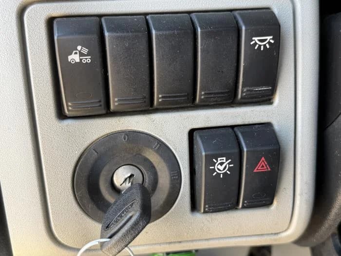 2021 Peterbilt 579 in Lowell, AR — photo 11