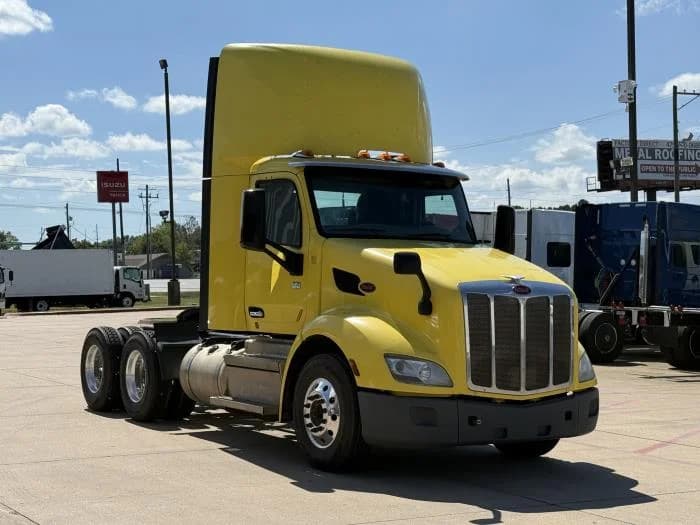 2021 Peterbilt 579 in Lowell, AR — photo 8