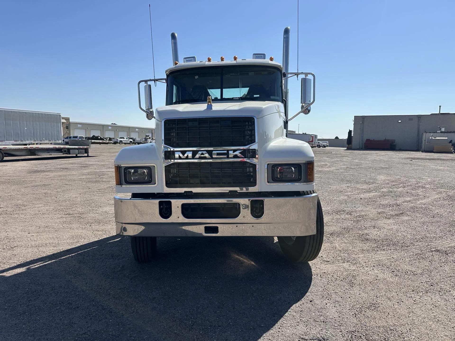 2026 Mack Pinnacle in Fruita, CO — photo 3