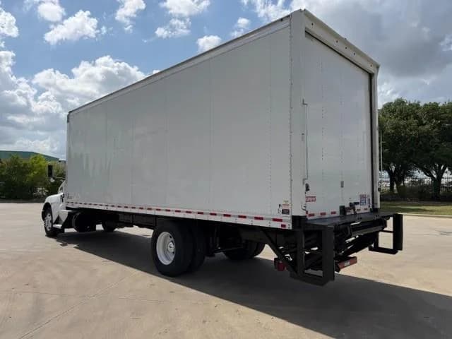 2022 Kenworth T270 — photo 5