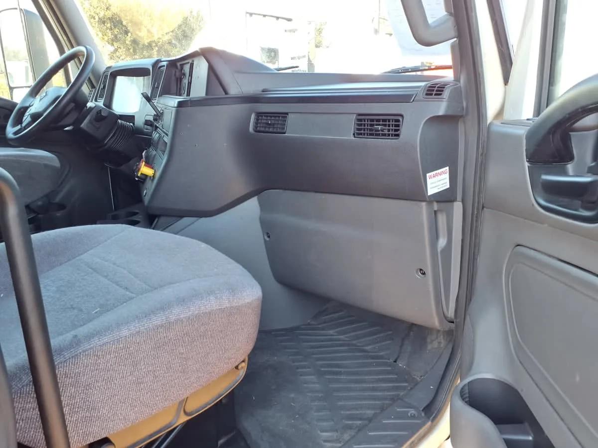 2019 International LT in Houston, TX — photo 11