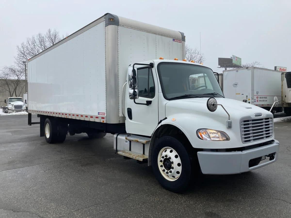2022 Freightliner M2 106 in Springfield, MA — photo 3
