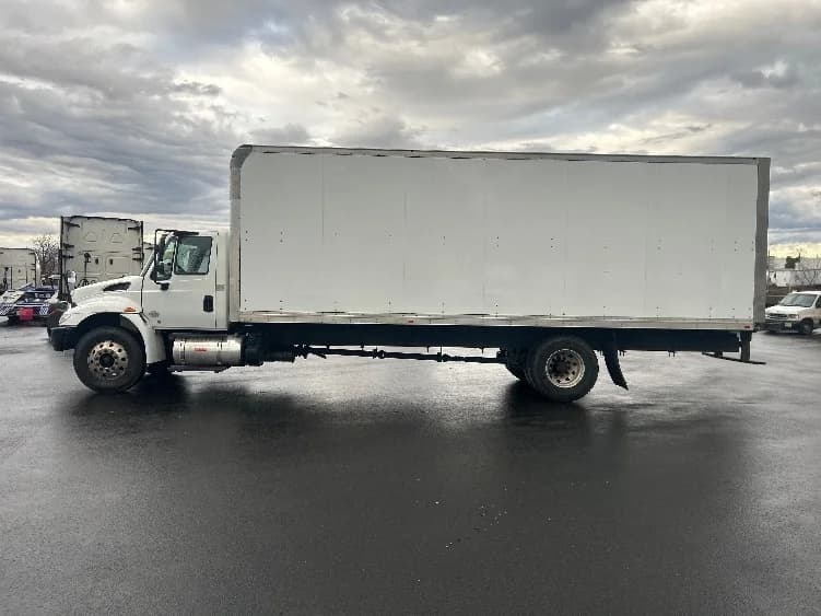 2019 International 4300 in Bensalem, PA — photo 4