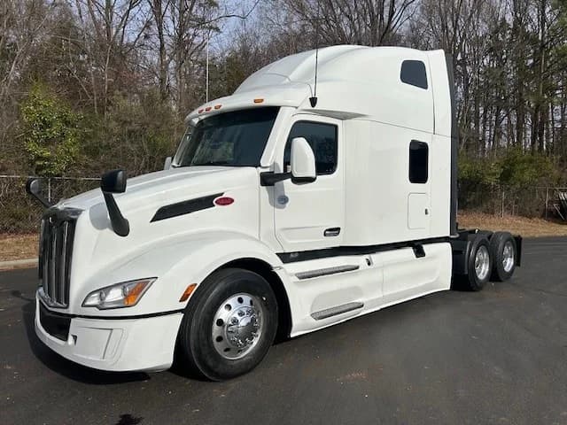 2023 Peterbilt 579 in Greensboro, NC
