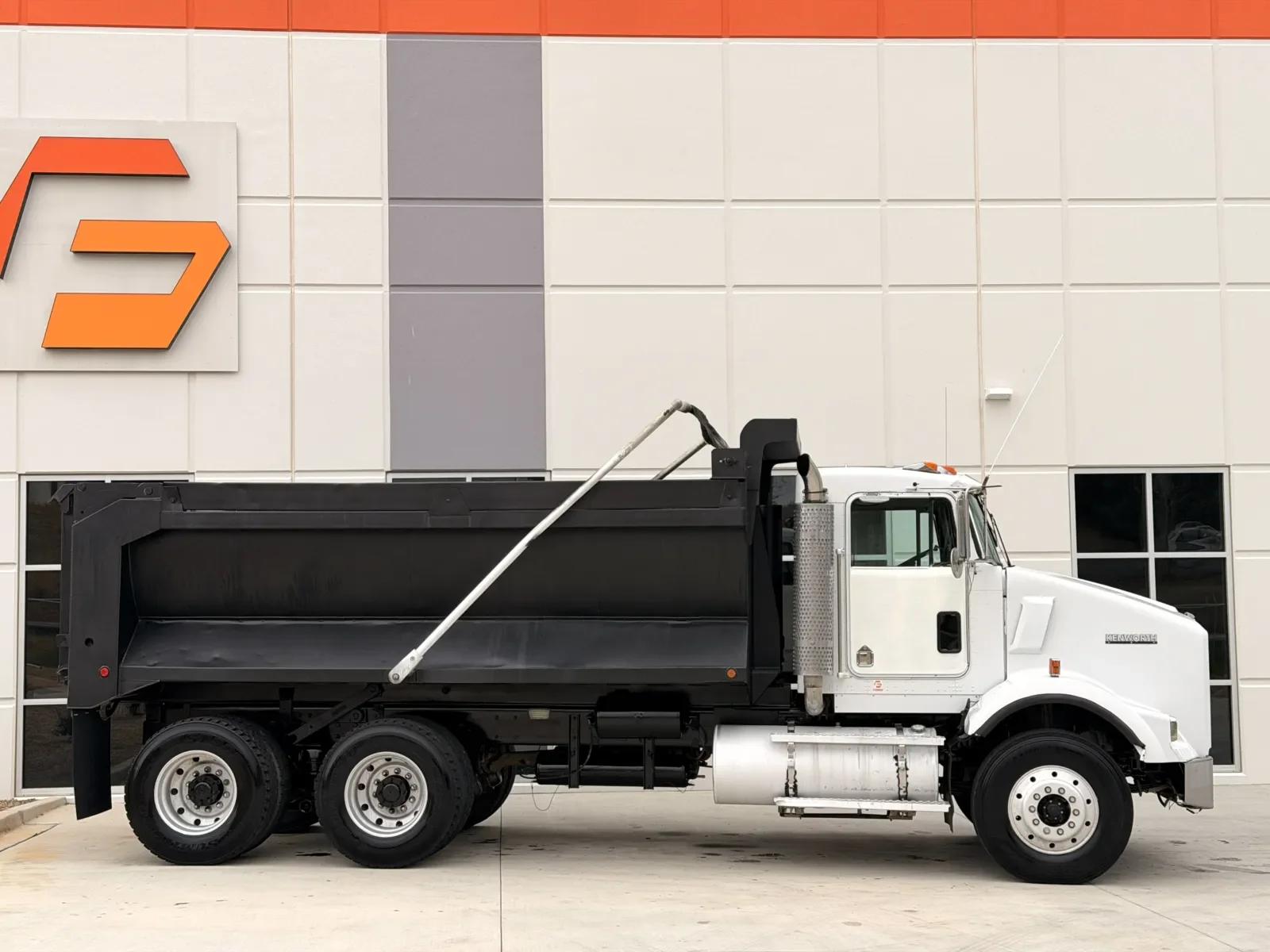 2001 Kenworth T800 in Greer, SC — photo 4