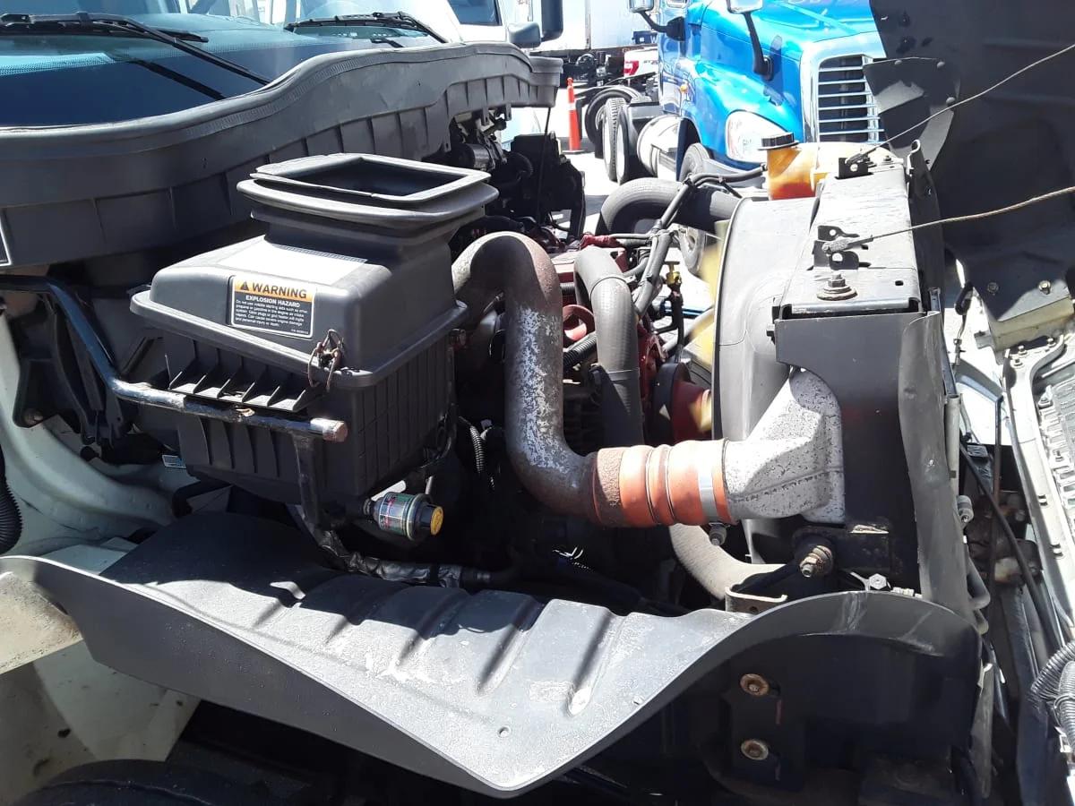 2018 International 4300 in Salisbury, MA — photo 15
