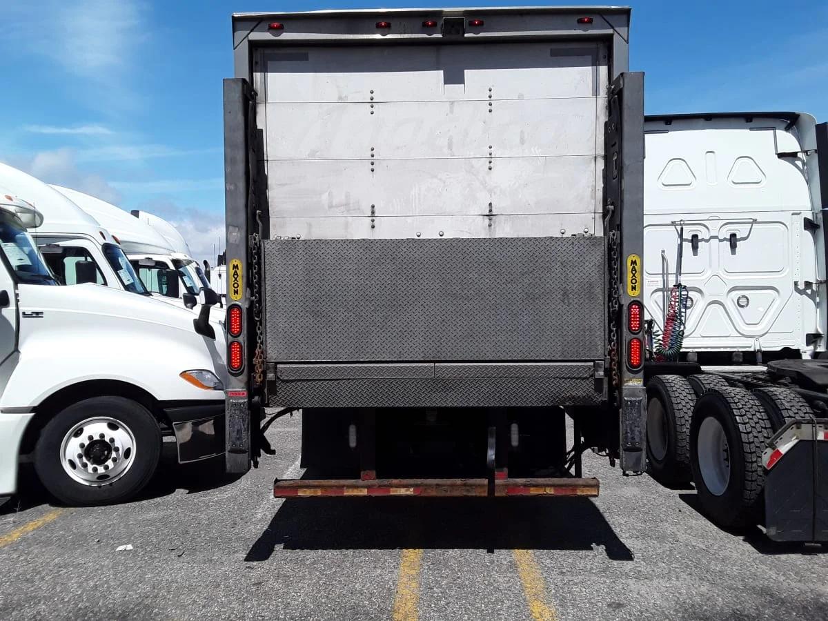 2018 International 4300 in Salisbury, MA — photo 14