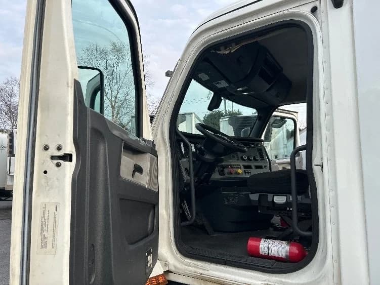 2019 Freightliner Cascadia in Atlanta (Conyers), GA — photo 9