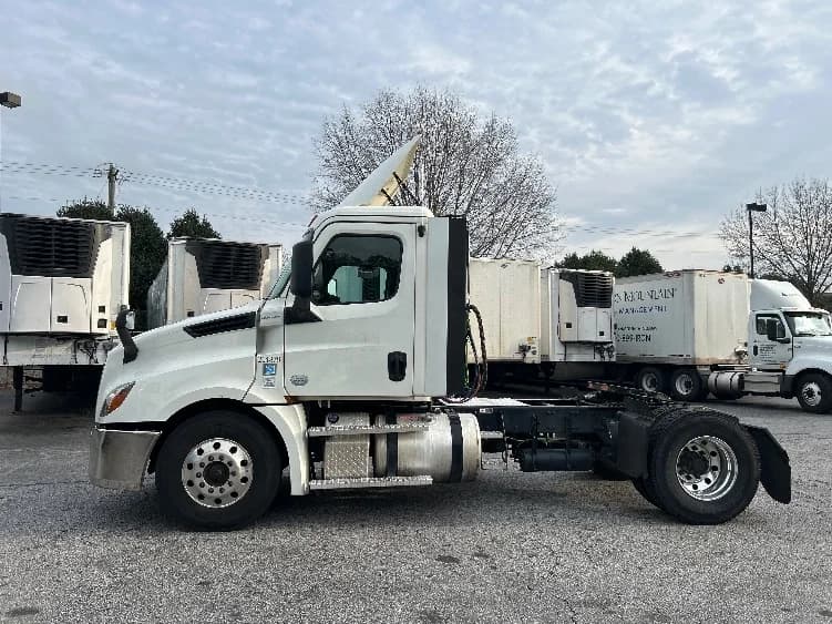 2019 Freightliner Cascadia in Atlanta (Conyers), GA — photo 4