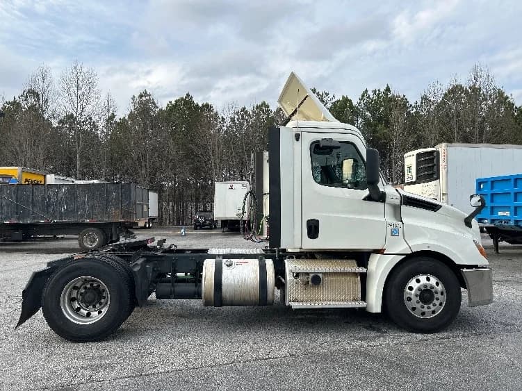 2019 Freightliner Cascadia in Atlanta (Conyers), GA — photo 8