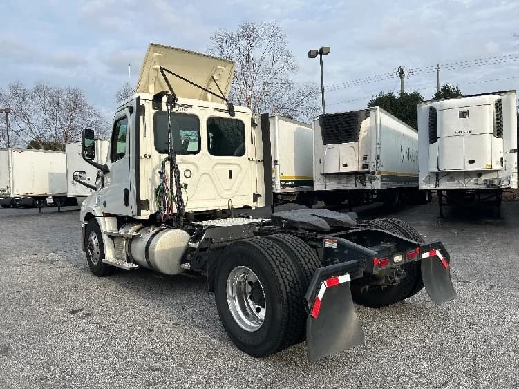 2019 Freightliner Cascadia in Atlanta (Conyers), GA — photo 5