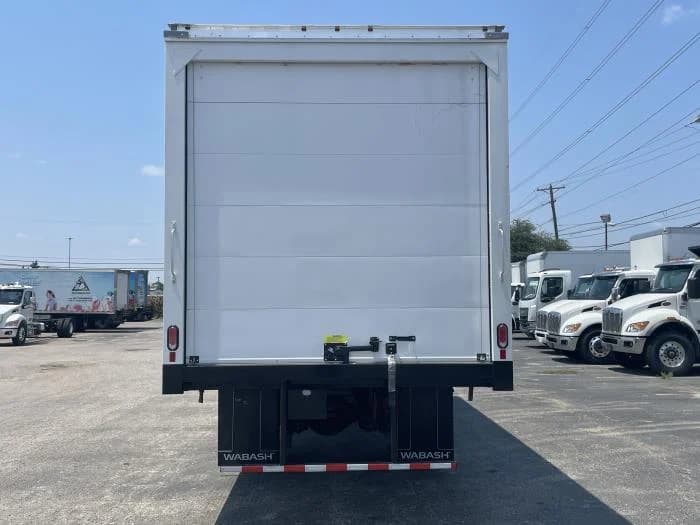 2025 Peterbilt 536 in Dallas, TX — photo 6