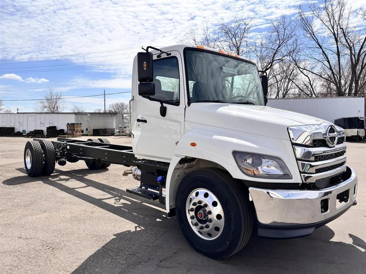 2026 Hino L6 in South St. Paul, MN — photo 3