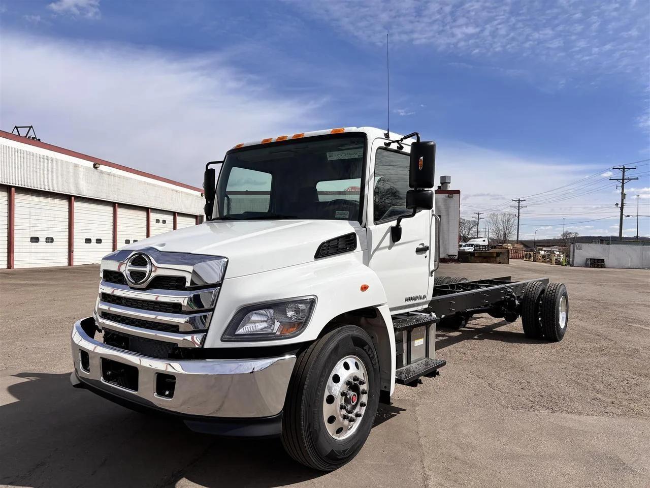 2026 Hino L6 in South St. Paul, MN — photo 12