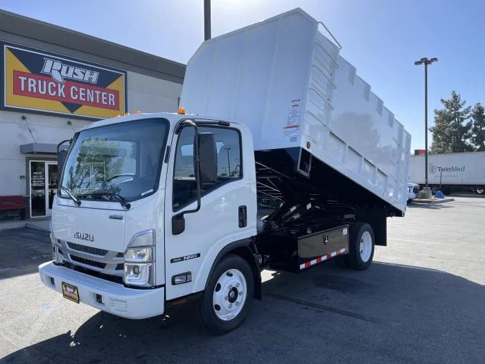 2025 Isuzu NRR in Whittier, CA — photo 25