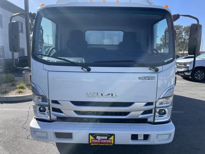 2025 Isuzu NRR in Whittier, CA — photo 9