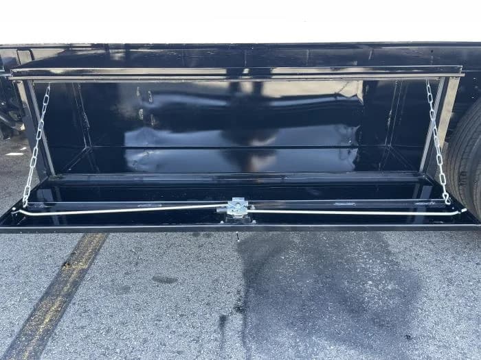 2025 Isuzu NRR in Whittier, CA — photo 13