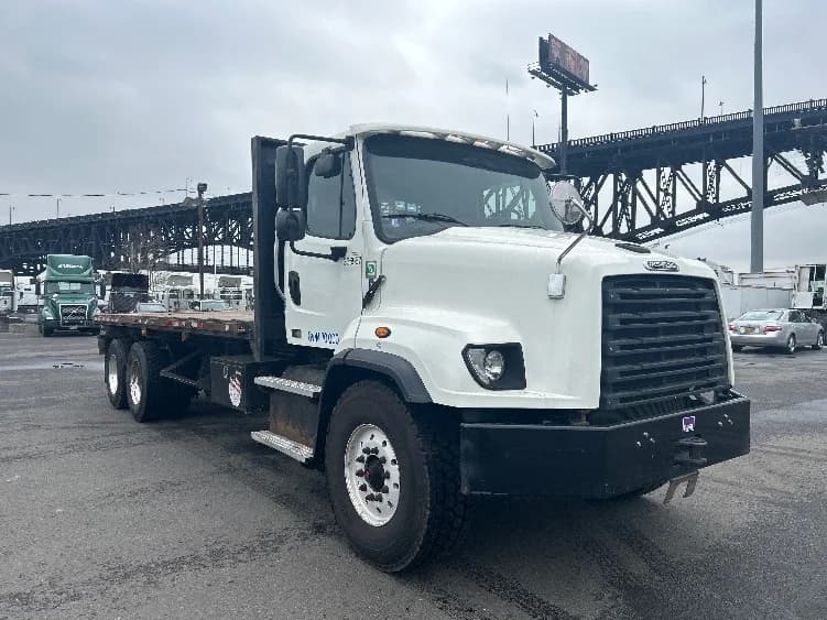 2020 Freightliner 114SD