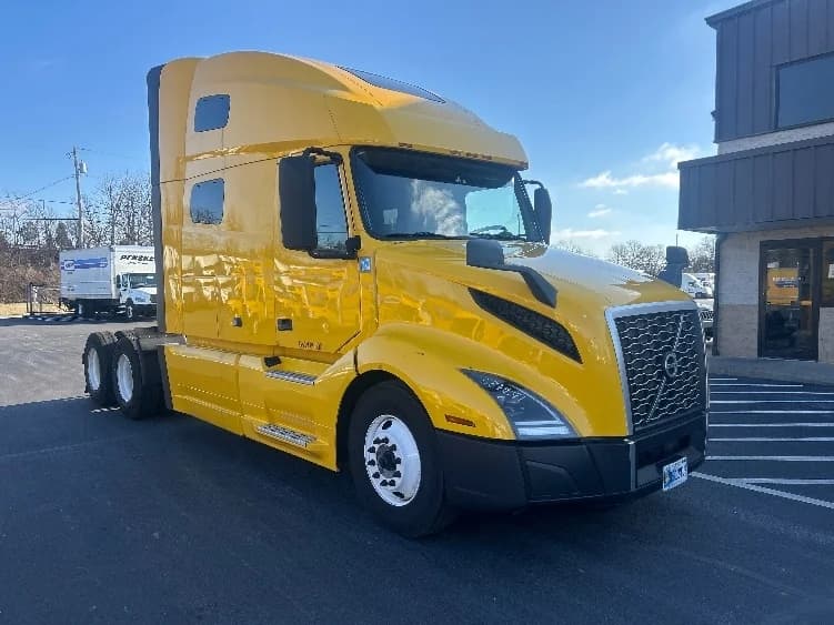 2022 Volvo VNL 760